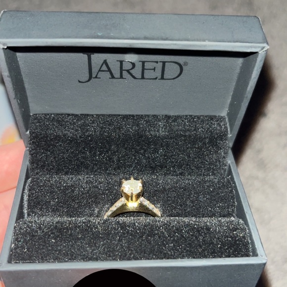 Diamond ring - Picture 2 of 5